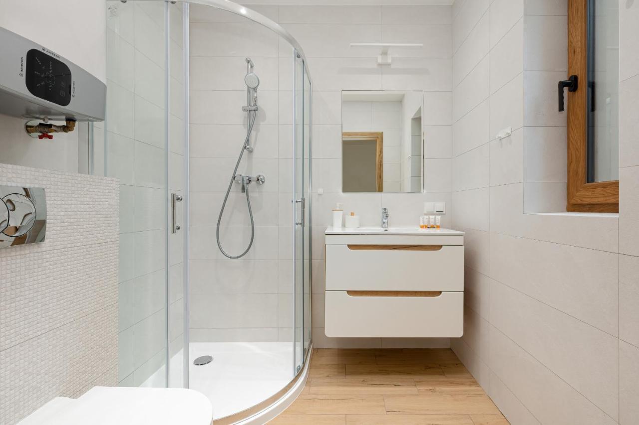 Apartamenty Zielona 11 By Noclegi Renters ミエンジボジェ エクステリア 写真